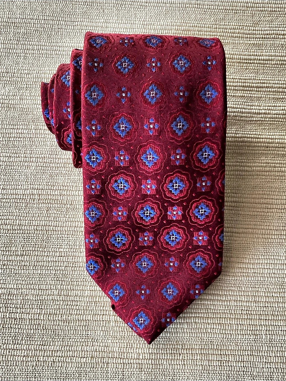 Tino Cosma Men's Geometric Tie in Red & Blue Like New- 62x3.1/4 Inches